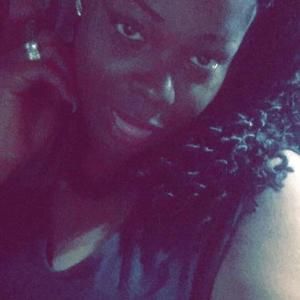 Meet your Posher, Esha